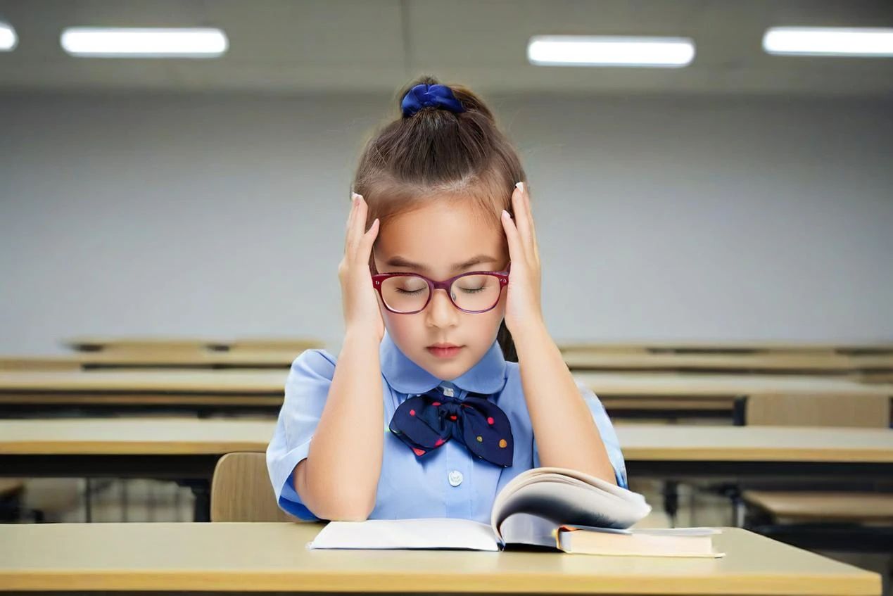 青少年近视加深快?可能是这3个习惯导致